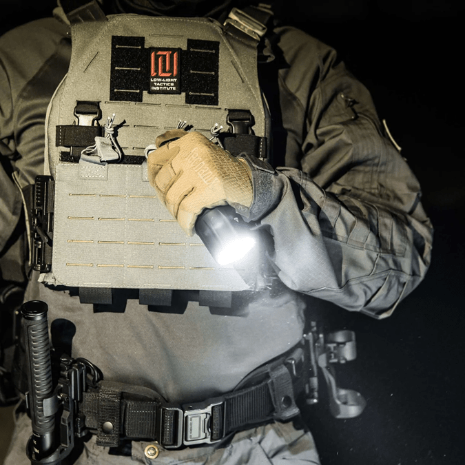 Molle Shop Australia NEXTORCH TA31 10,000 Lumen Ultra-Bright Tactical Searchlight NEXTORCH TA31 10,000 Lumen Ultra-Bright Tactical Searchlight